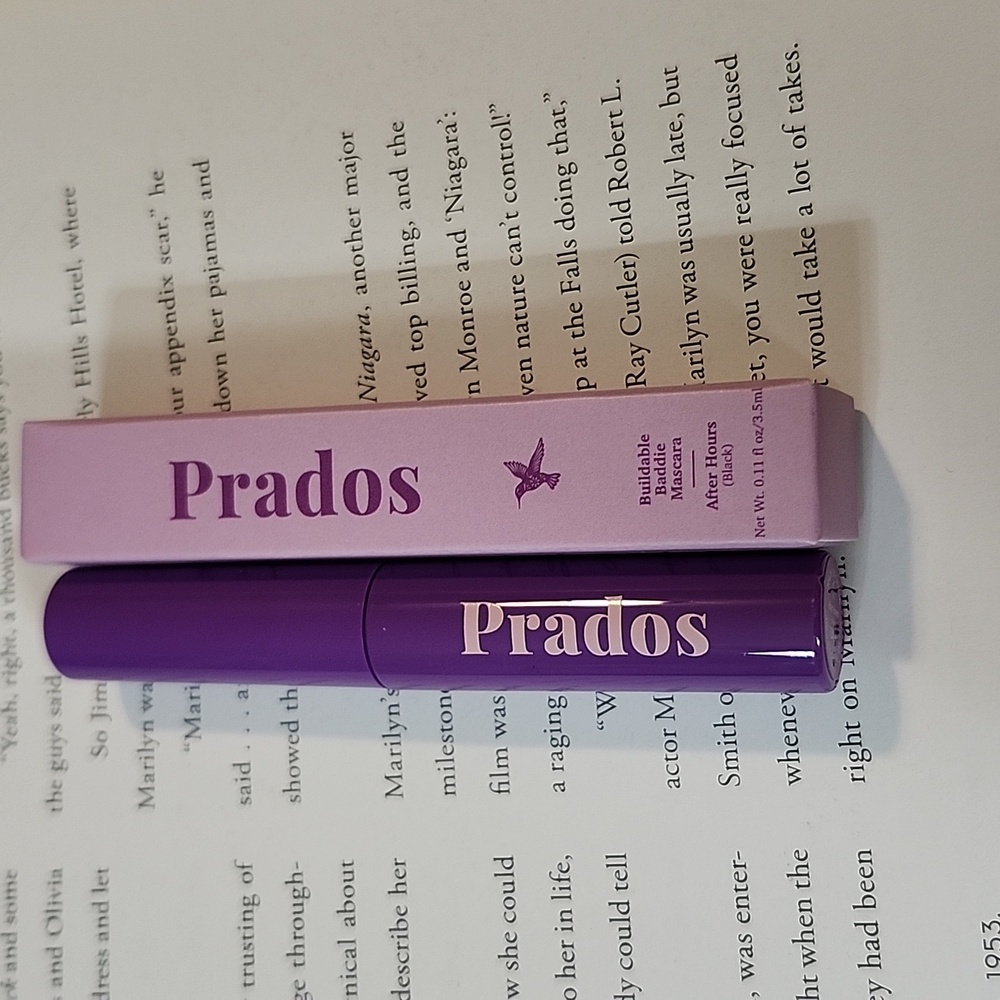 PRADOS BUILDABLE BADDIE MASCARA- AFTER HOURS(BLACK)
